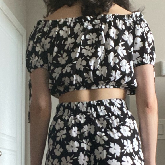 Dynamite XXS cropped tie top part of a matching set (bottoms also on my page)! - Picture 6 of 7